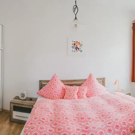 Natalie Apartmán *